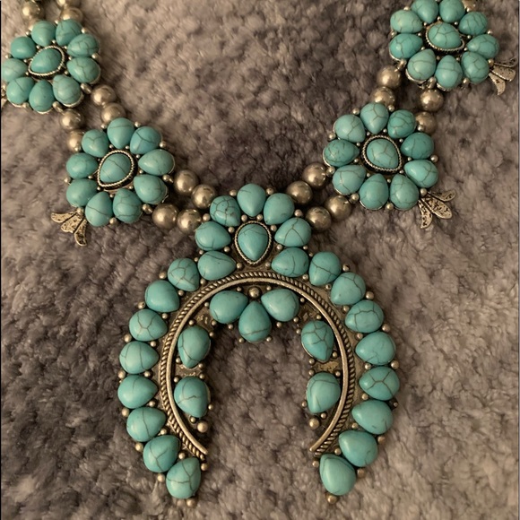 Turquoise Necklace - Picture 5 of 13
